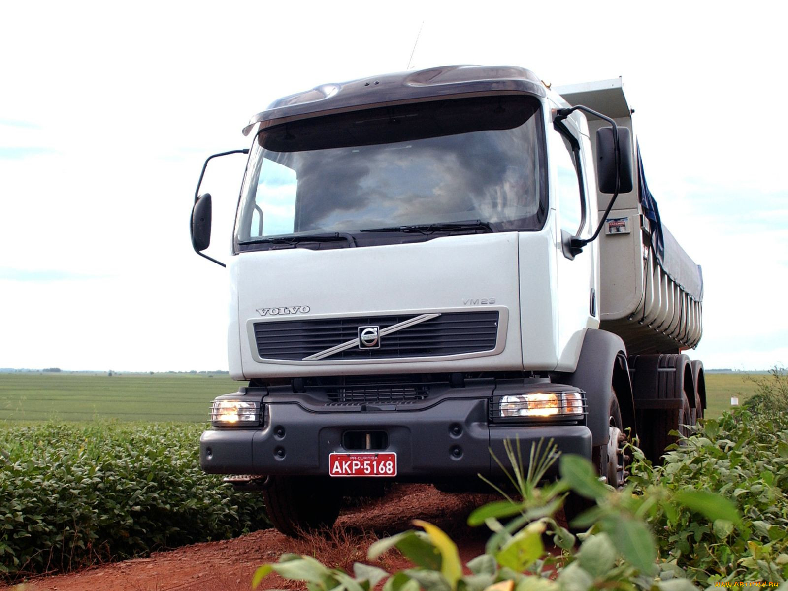 , volvo, trucks